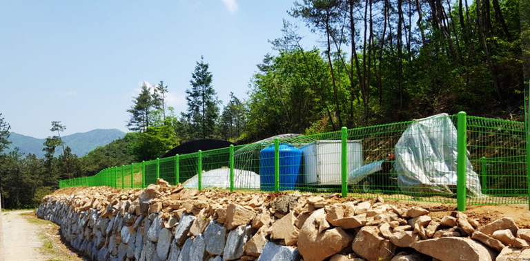 메쉬휀스입니다.