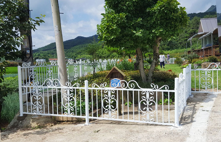 백색 딱정벌레 아트휀스 입니다.